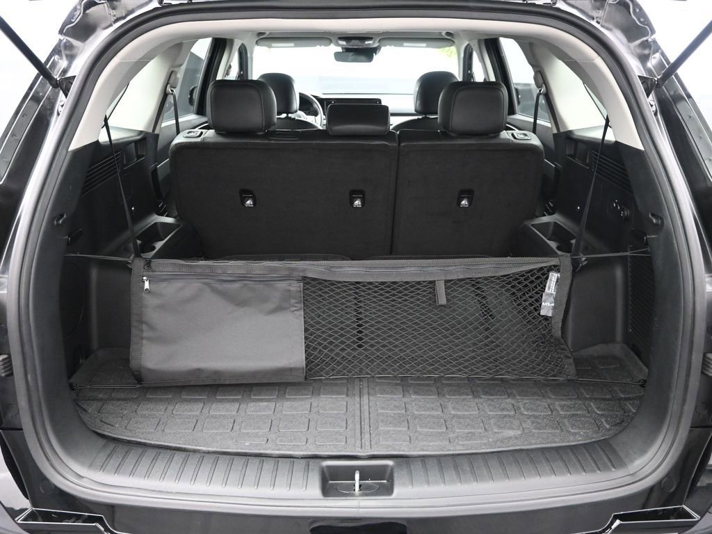Certified 2023 Kia Sorento S image 35