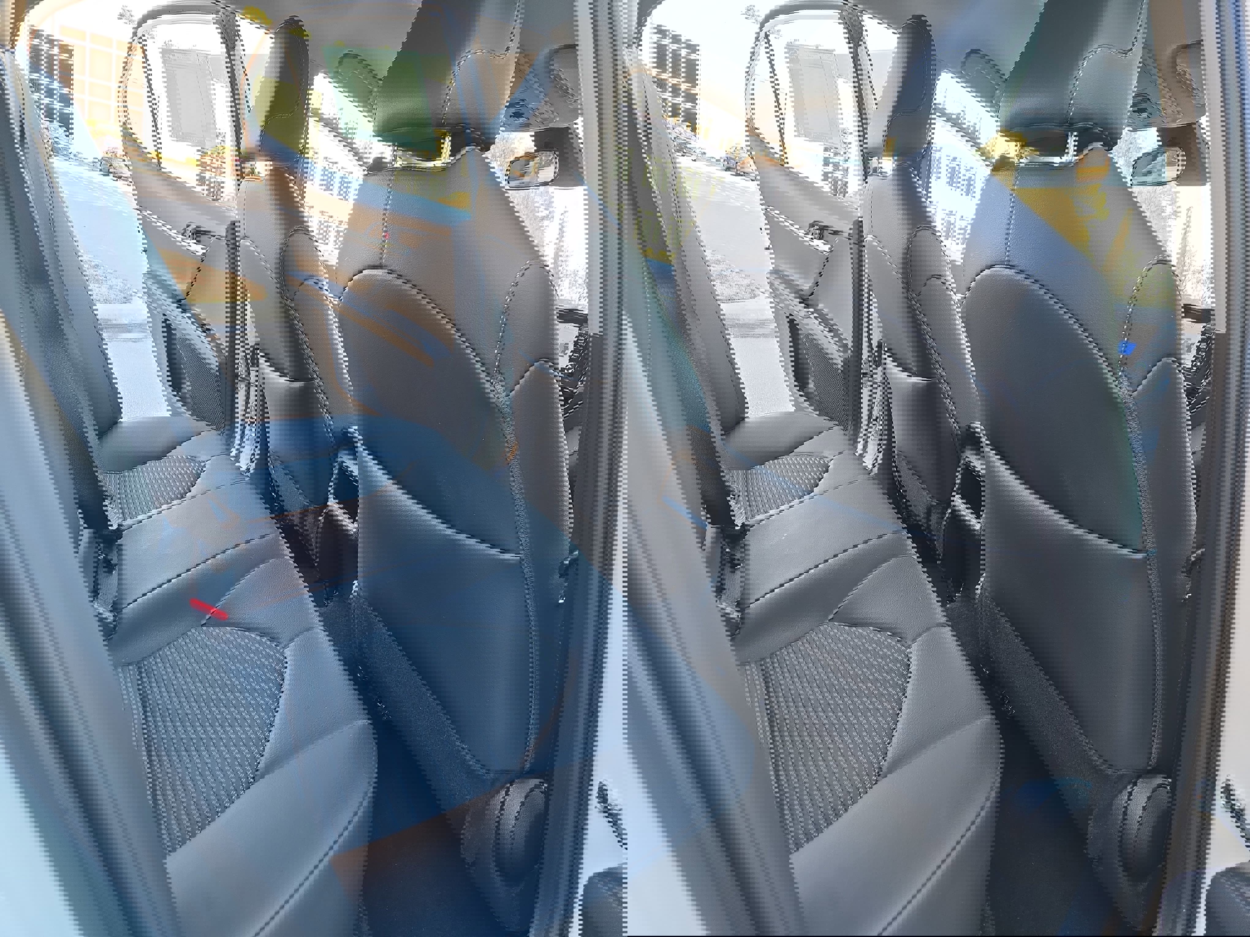 Used 2024 Toyota Camry SE image 11