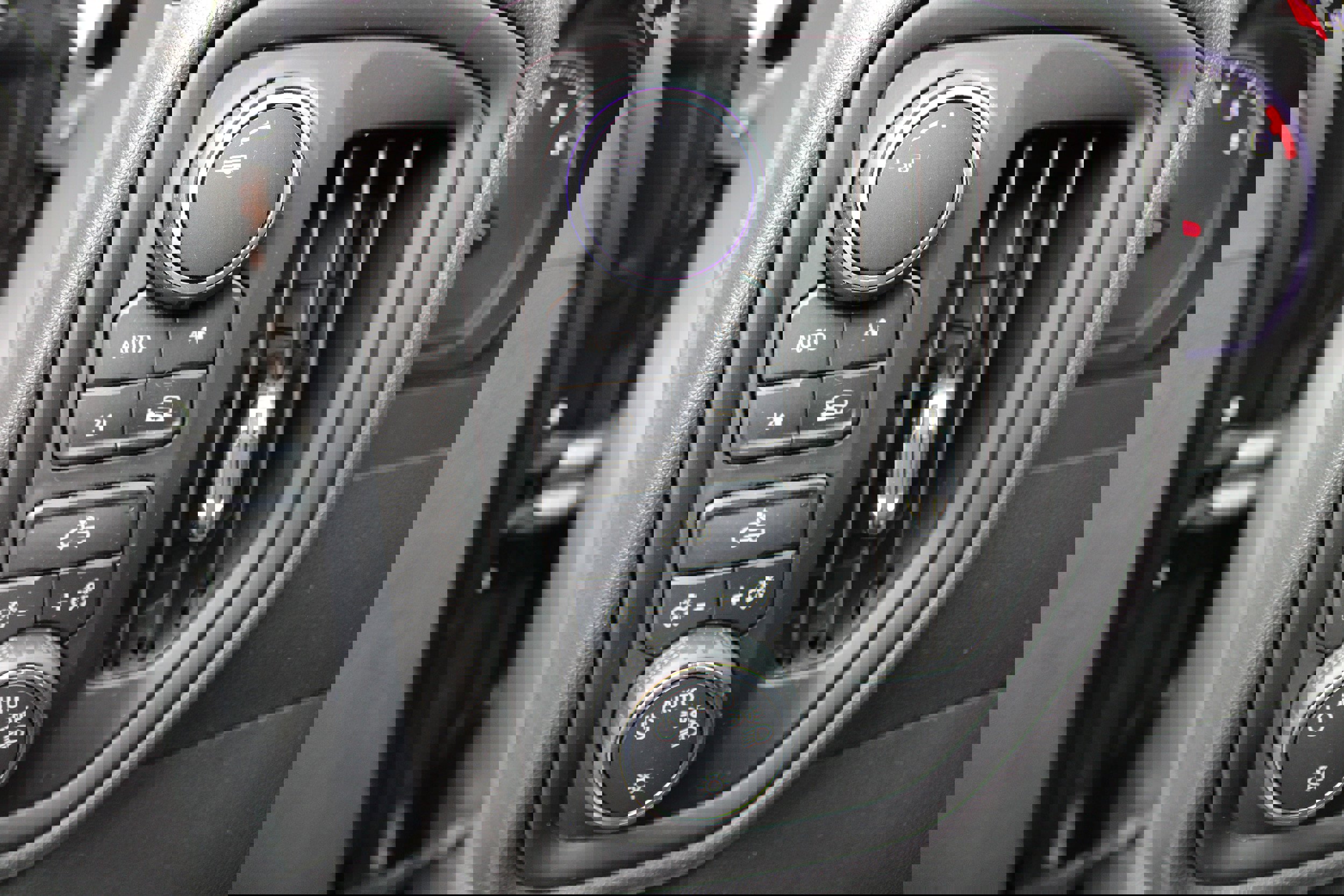 Used 2020 Chevrolet Silverado 1500 Custom w/ Custom Convenience Package image 16