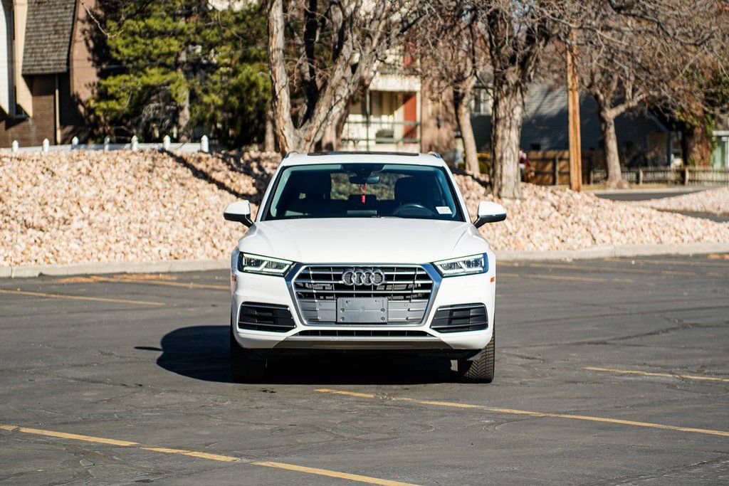 Used 2018 Audi Q5 2.0T Premium Plus w/ Premium Plus Package image 2
