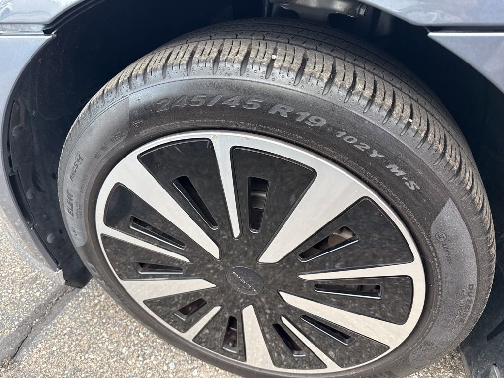 Used 2023 Lucid Air Pure image 9