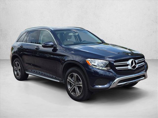 Used 2018 Mercedes-Benz GLC 300 4MATIC image 3