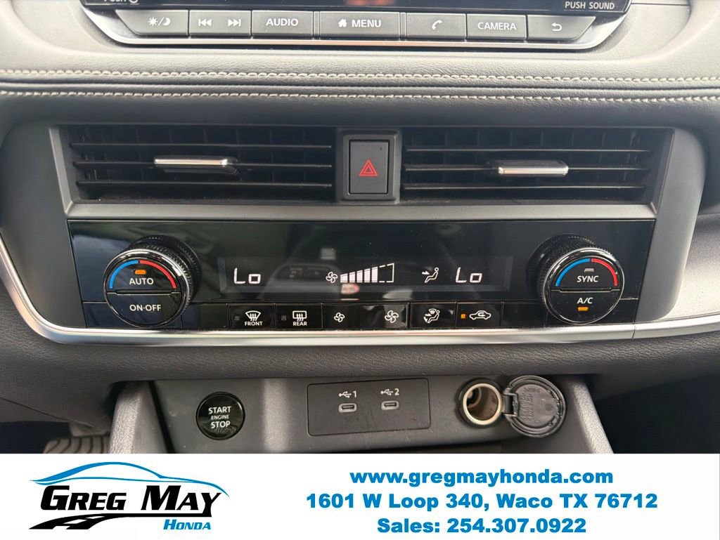 Used 2025 Nissan Rogue SV FWD image 17