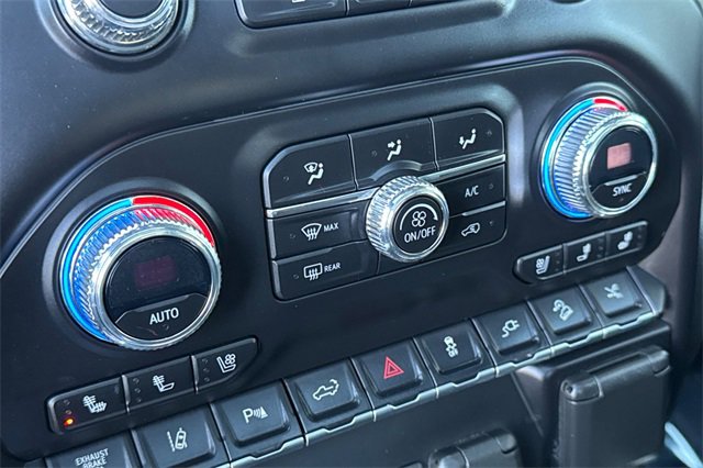 Used 2023 GMC Sierra 3500 Denali w/ Denali Black Diamond Edition image 28