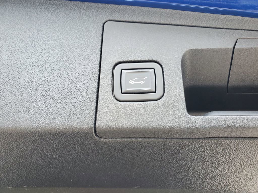 Certified 2023 Cadillac XT5 Premium Luxury image 50