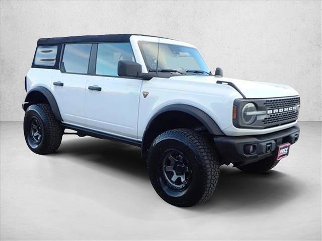 Used 2022 Ford Bronco Badlands image 6