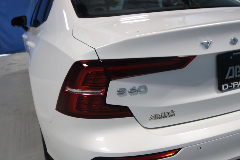 Used 2024 Volvo S60 B5 Plus AWD/4WD image 33