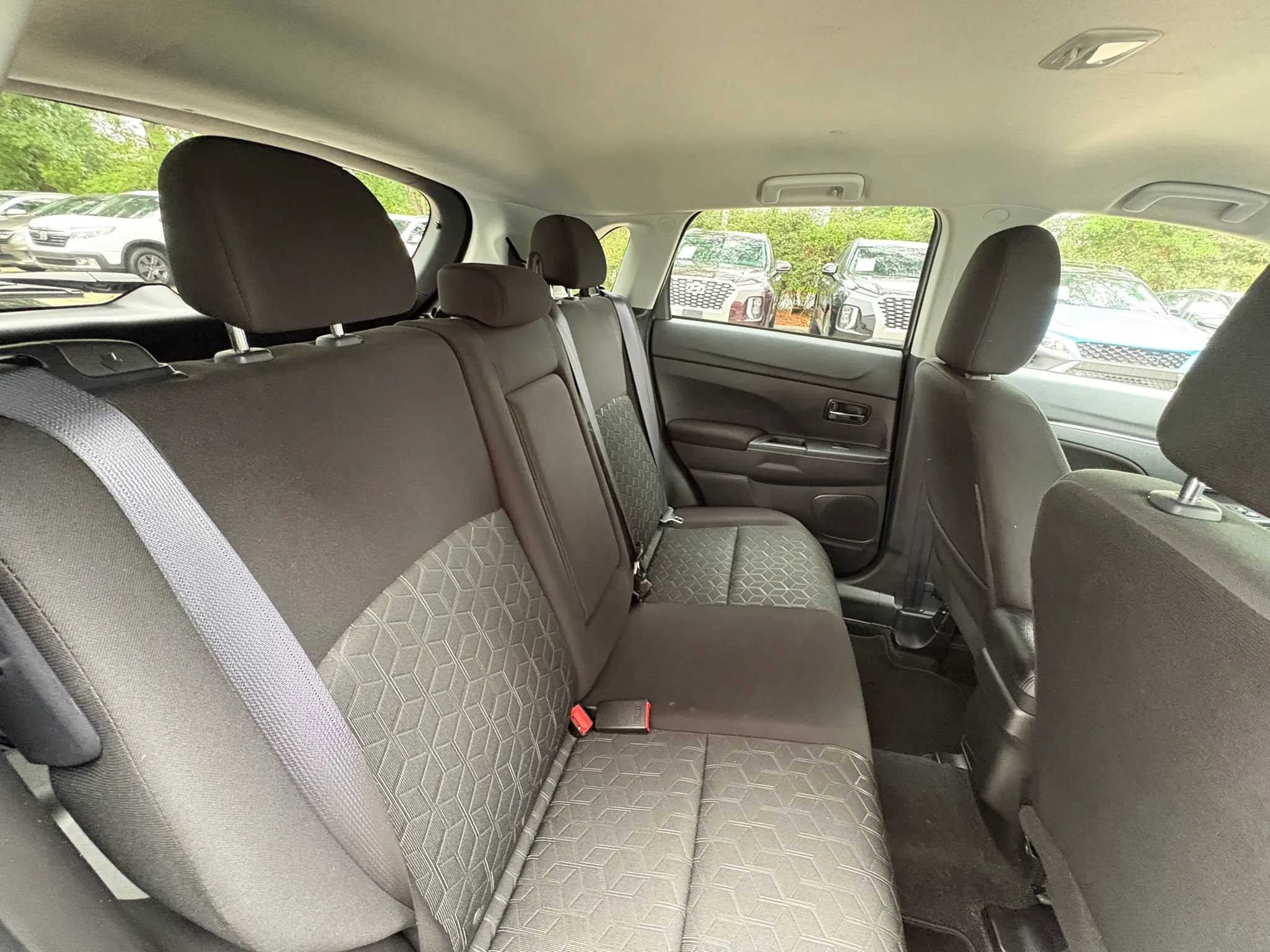 Used 2025 Mitsubishi Outlander Sport ES AWD/4WD image 14