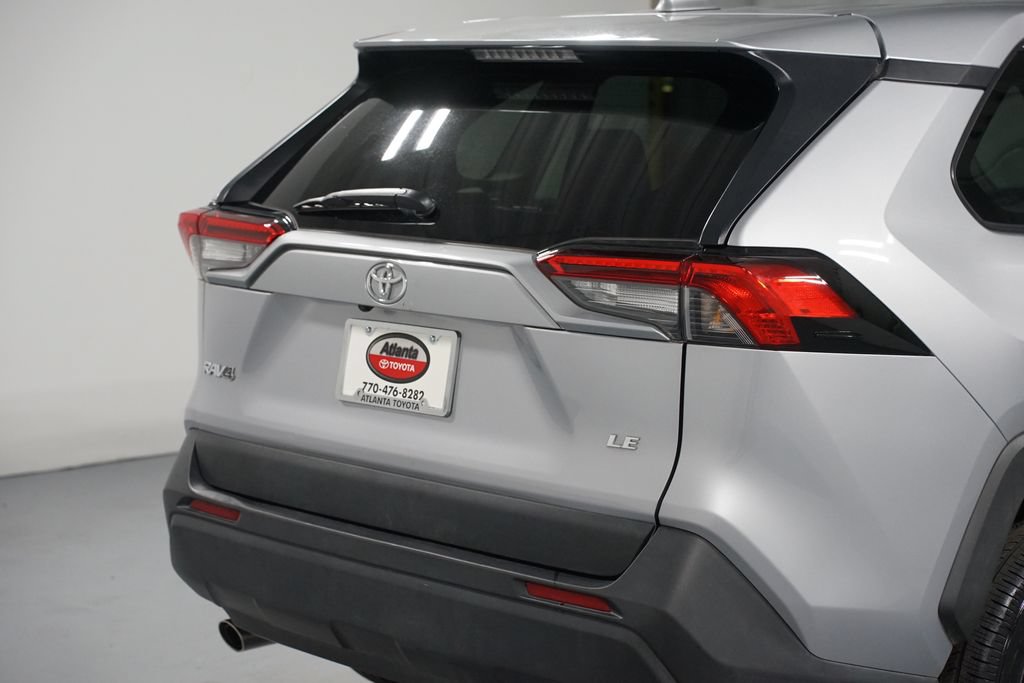Certified 2025 Toyota RAV4 LE FWD image 9
