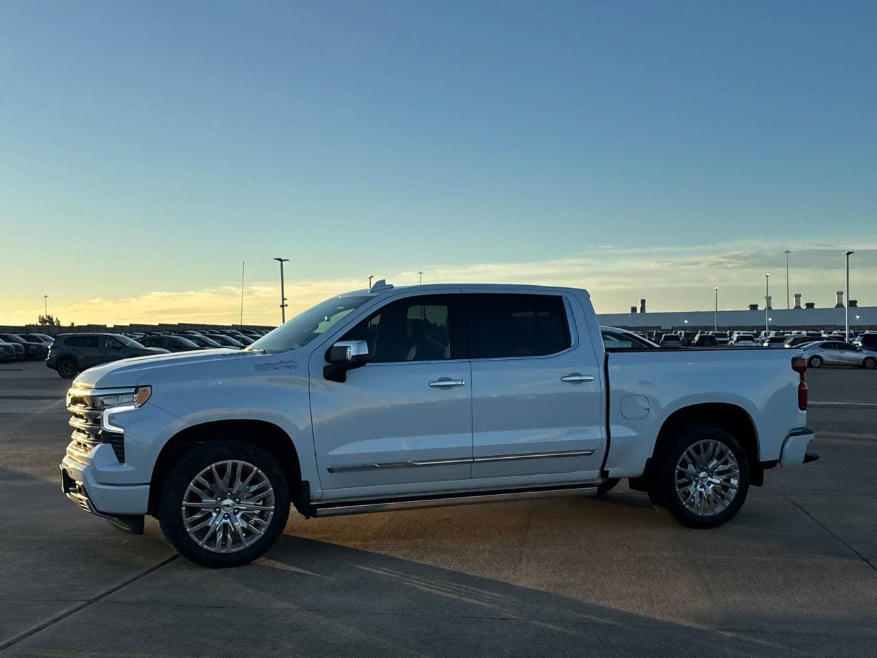 Used 2026 Chevrolet Silverado 1500 High Country AWD/4WD image 15