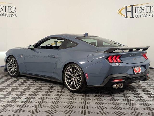 Used 2025 Ford Mustang GT Premium image 5