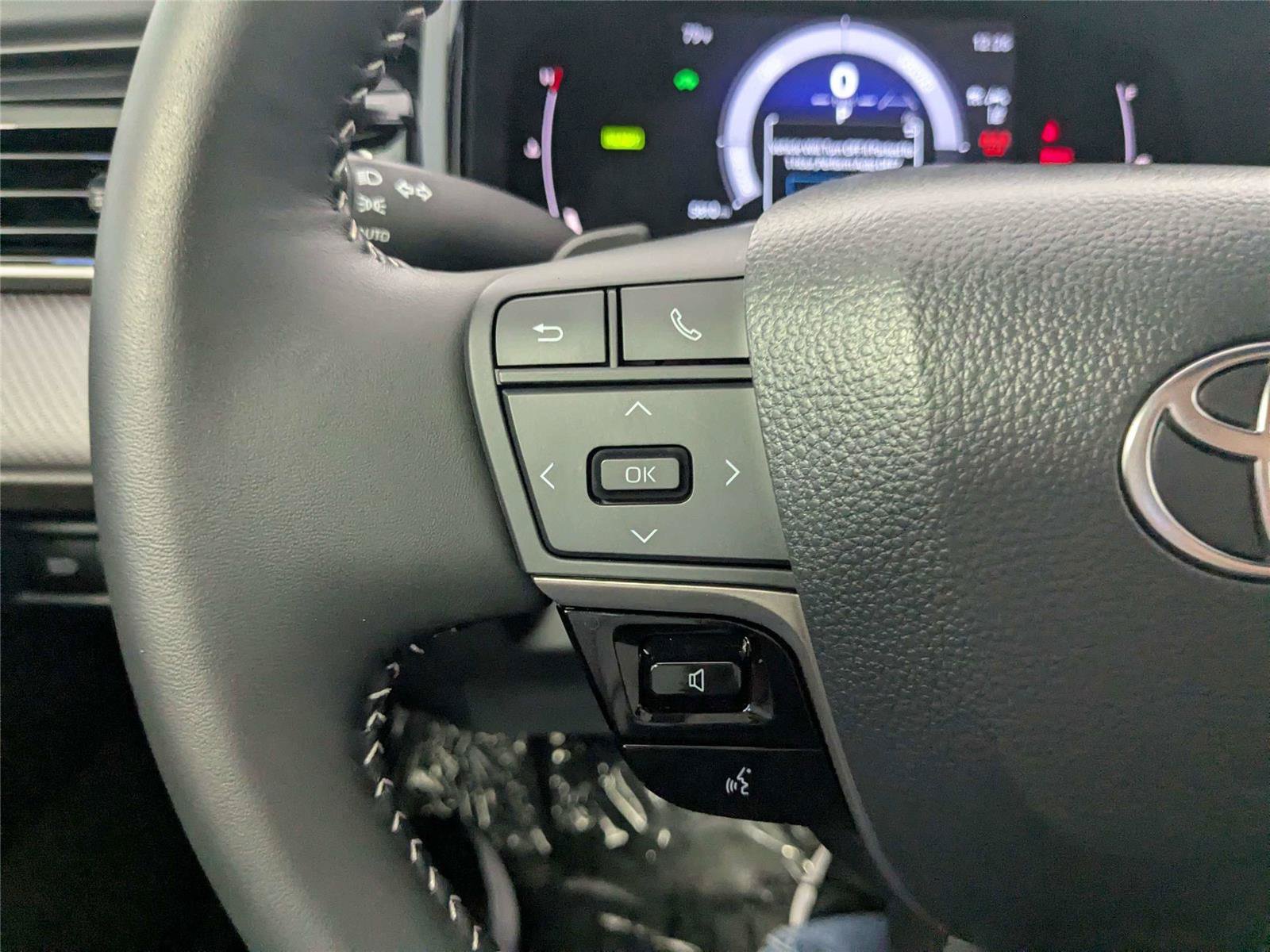 Certified 2026 Toyota Camry SE w/ Multimedia Upgrade Package FWD image 16