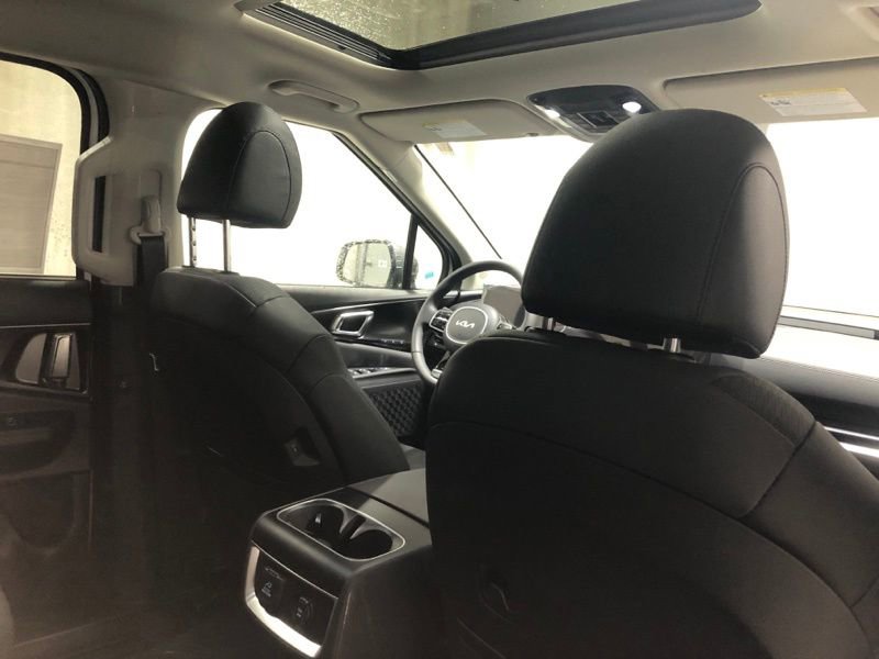 New 2026 Kia Carnival SX Prestige image 12