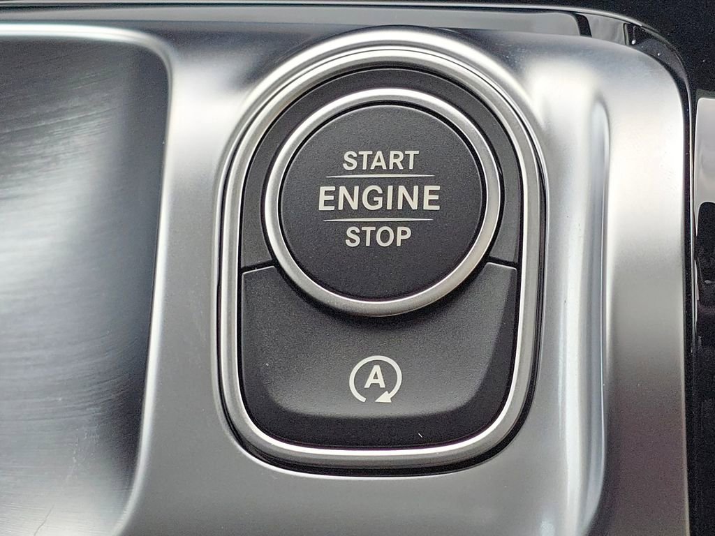 New 2026 Mercedes-Benz GLB 250 4MATIC image 37