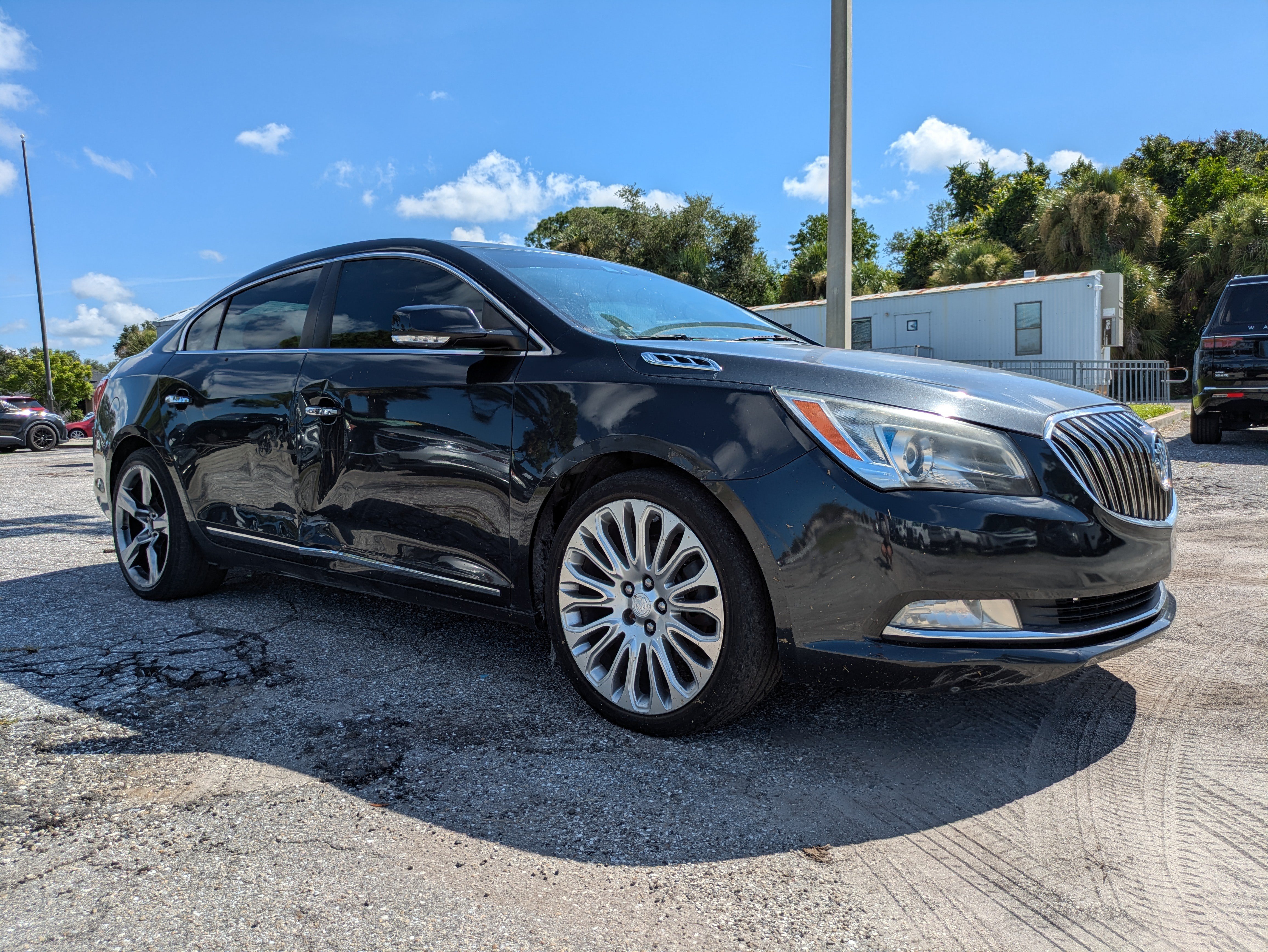 Used 2015 Buick LaCrosse Premium w/ Ultra Luxury Package FWD image 2