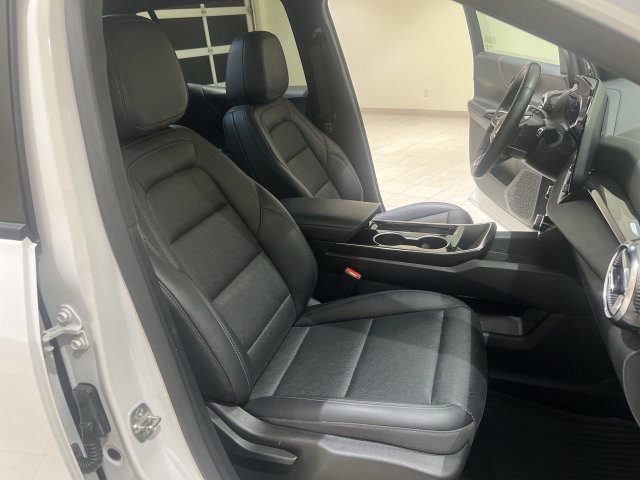 Certified 2025 Chevrolet Equinox LT w/ Convenience Package II FWD image 23