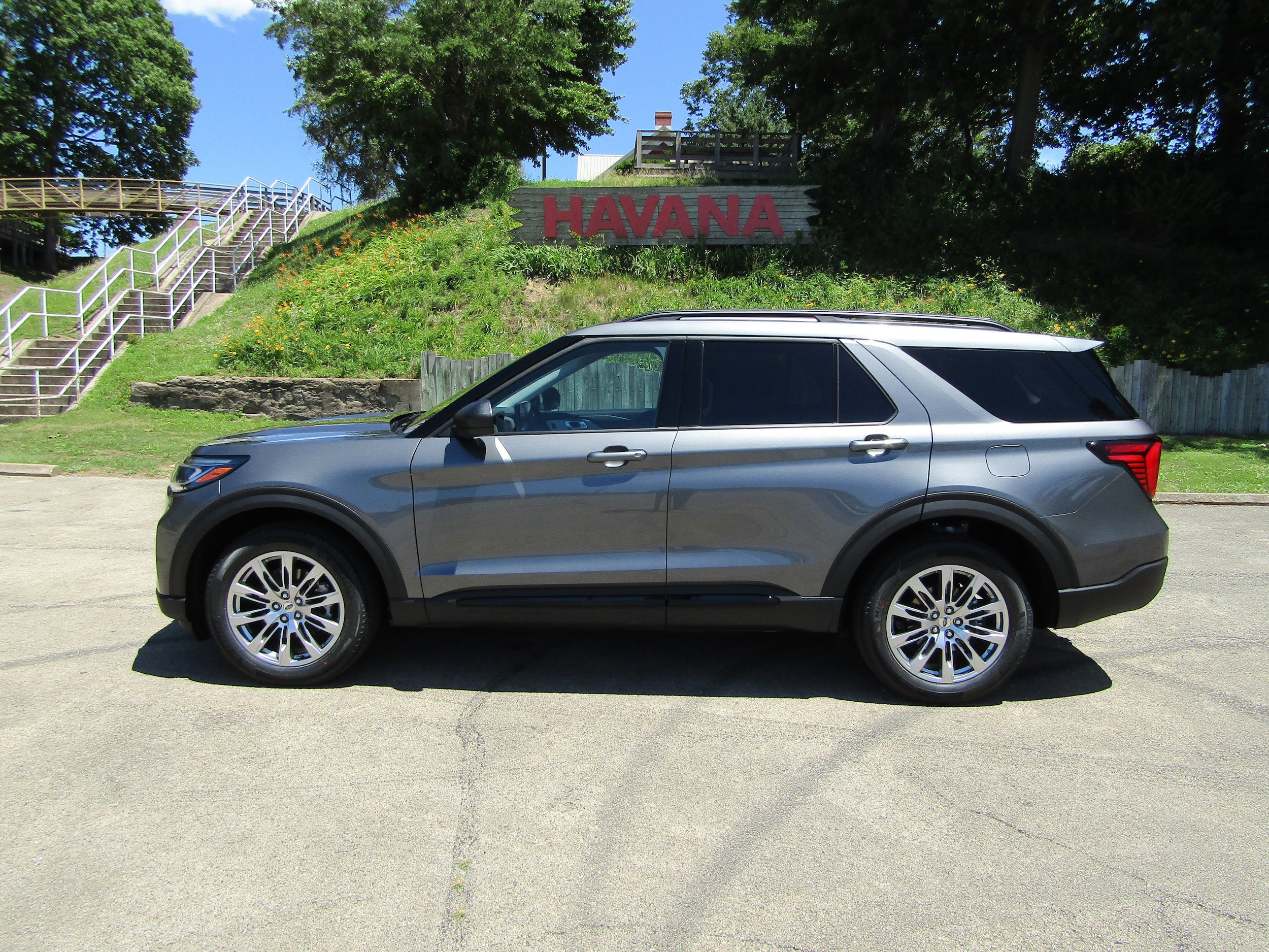 New 2026 Ford Explorer Active w/ Active Comfort Package