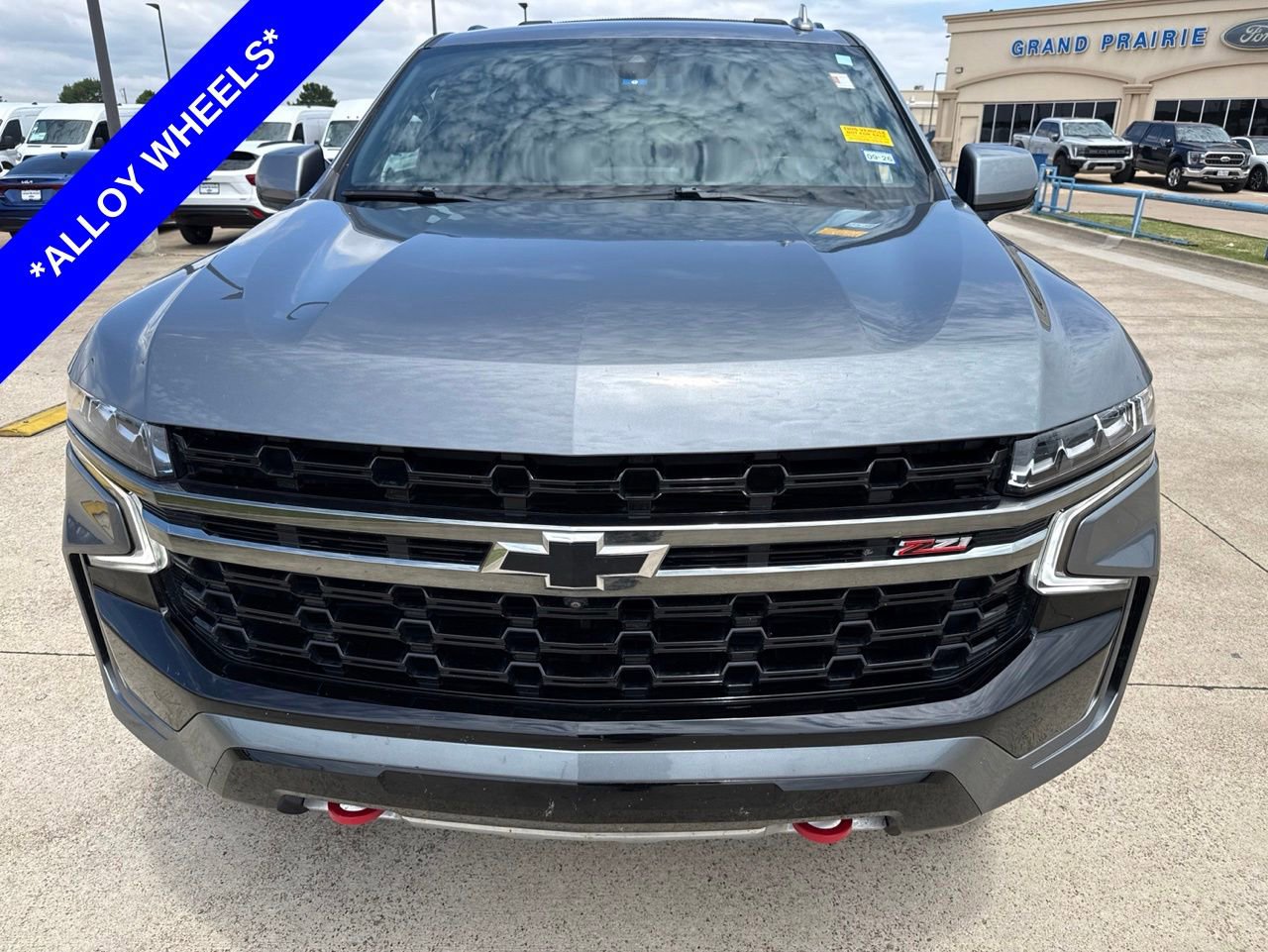 Used 2022 Chevrolet Suburban Z71 w/ Z71 Off-Road Package AWD/4WD image 2