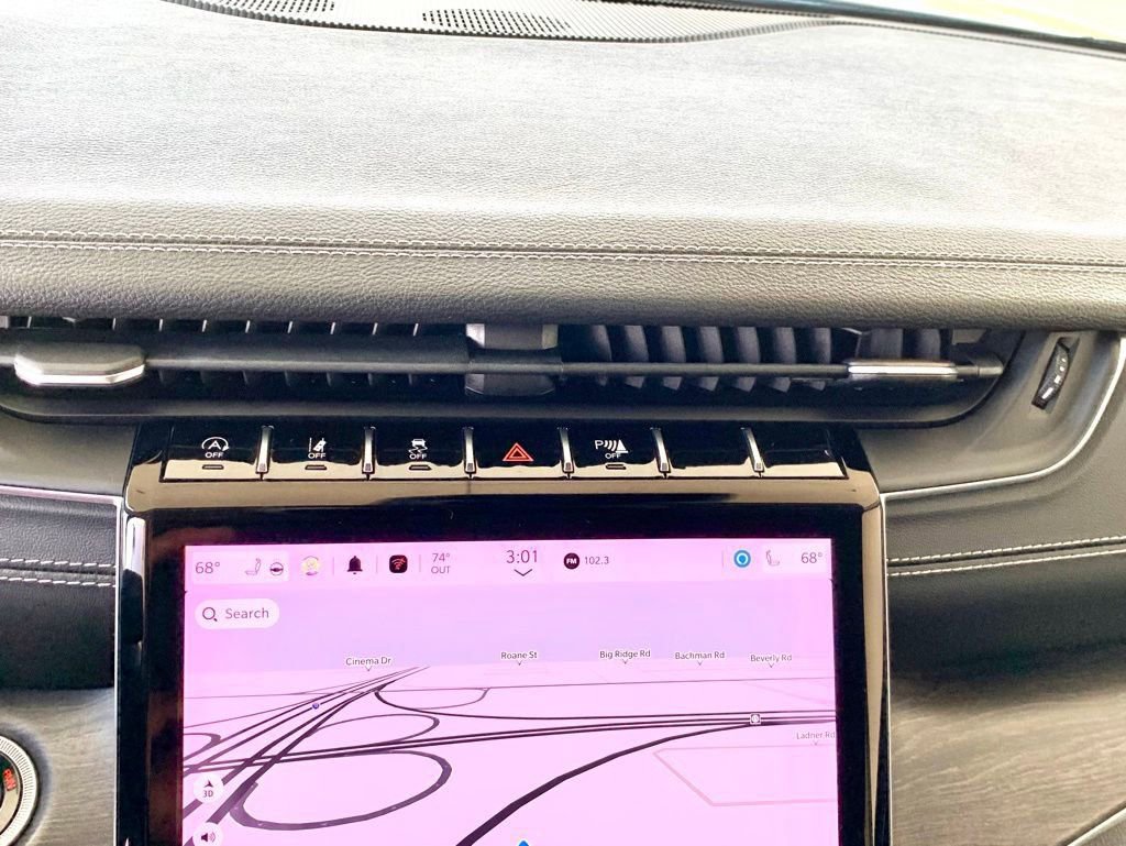 Used 2022 Jeep Grand Cherokee L Limited AWD/4WD image 42