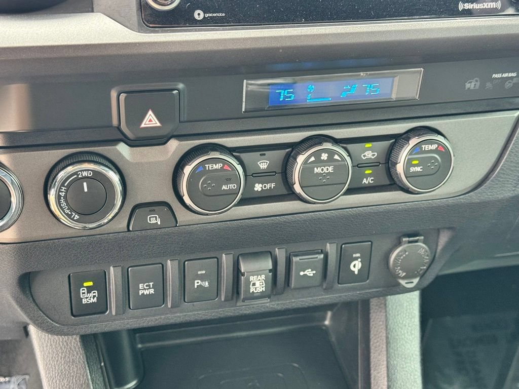 Used 2022 Toyota Tacoma TRD Off-Road w/ Technology Package AWD/4WD image 25