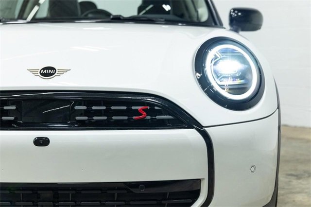 Certified 2025 MINI Cooper S image 8
