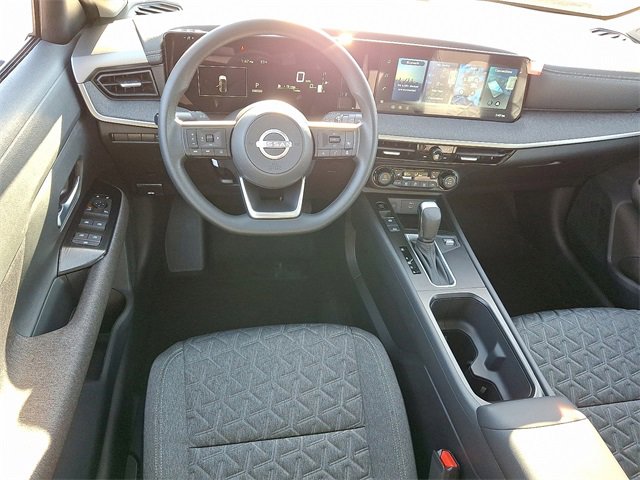 New 2026 Nissan Kicks SV w/ SV Premium Package image 2