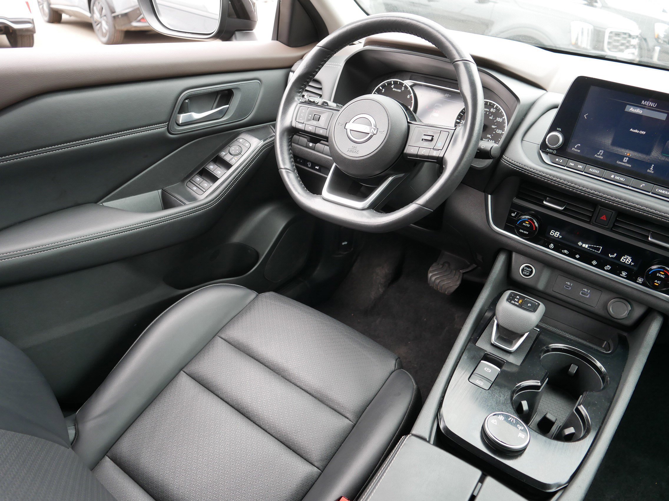 Certified 2023 Nissan Rogue SV w/ SV Premium B Package AWD/4WD image 9