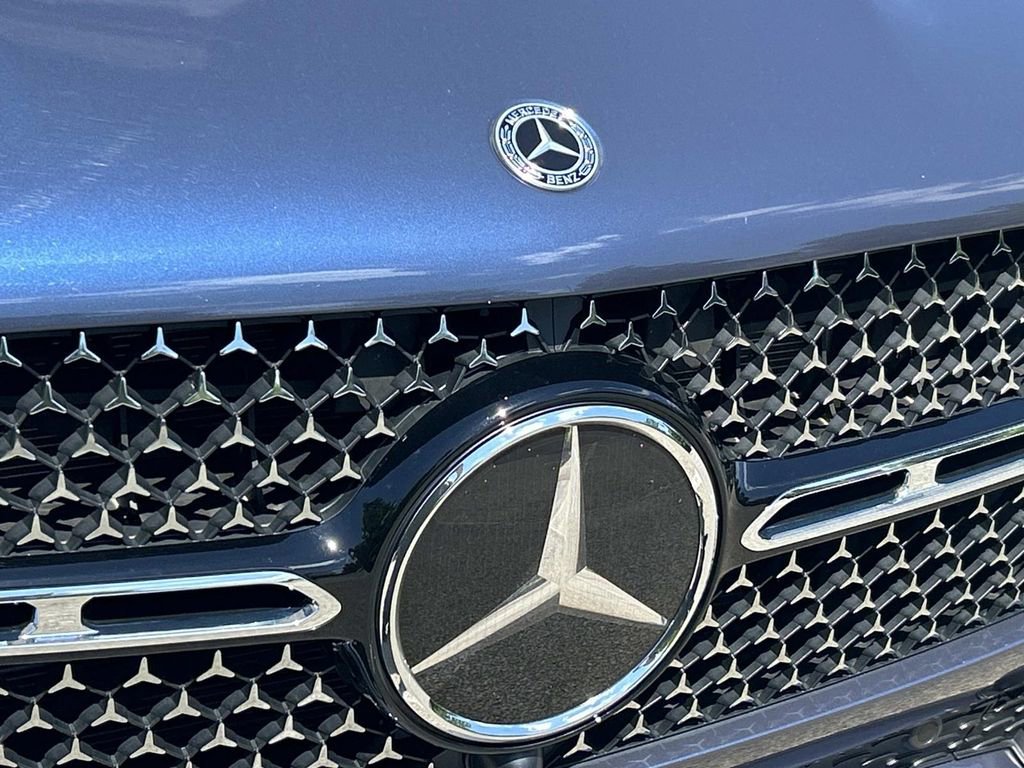 Used 2024 Mercedes-Benz GLE 350 4MATIC image 11