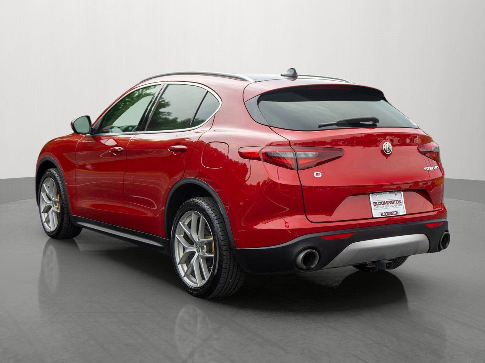 Used 2018 Alfa Romeo Stelvio Ti Lusso AWD/4WD image 5