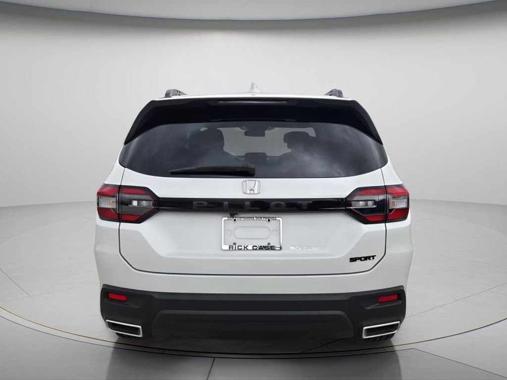 Certified 2025 Honda Pilot Sport image 6