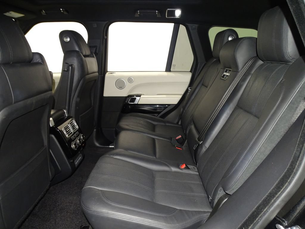 Used 2017 Land Rover Range Rover HSE AWD/4WD image 11