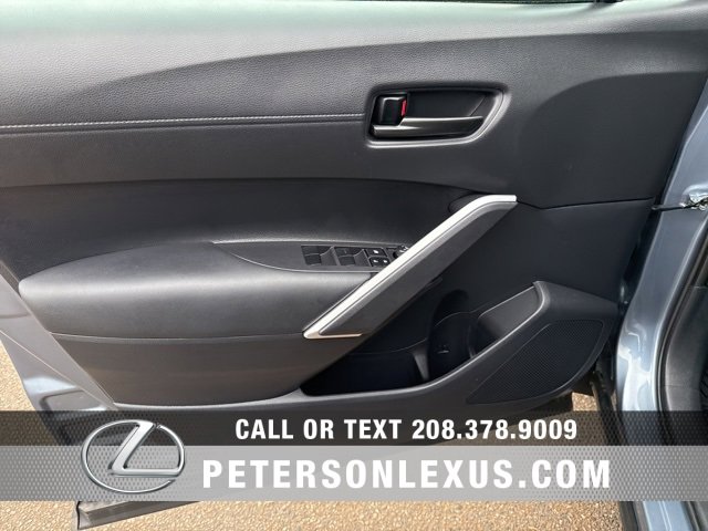 Used 2024 Toyota Corolla Cross SE image 19