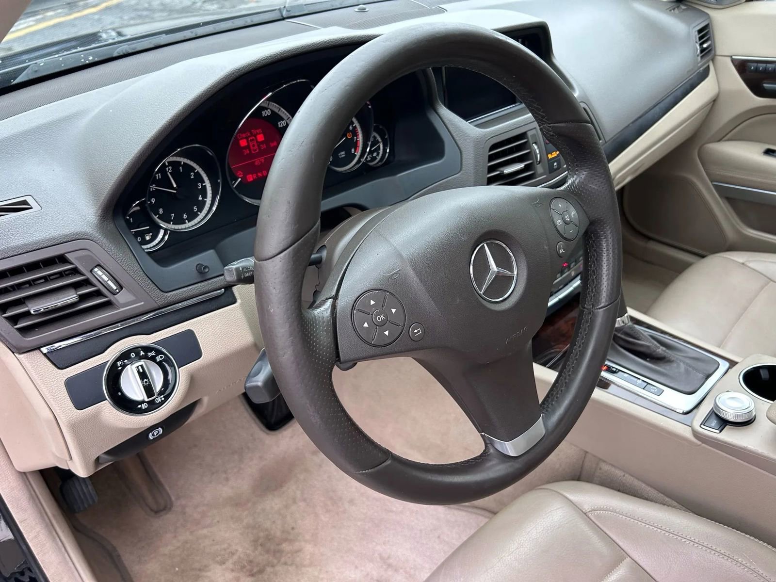 Used 2010 Mercedes-Benz E 350 Coupe image 17
