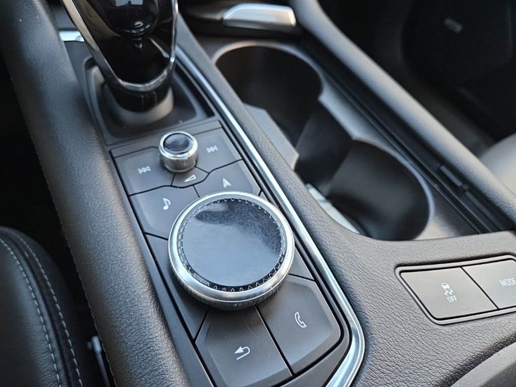 Used 2023 Cadillac XT6 Sport image 39