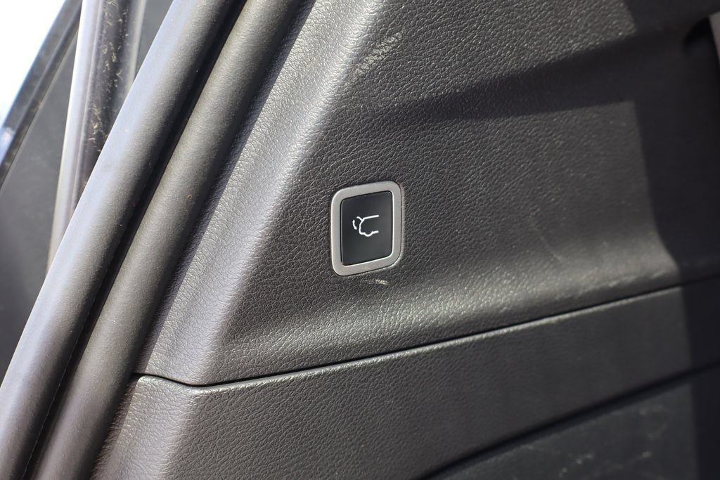 Used 2026 Chrysler Pacifica Select FWD image 37
