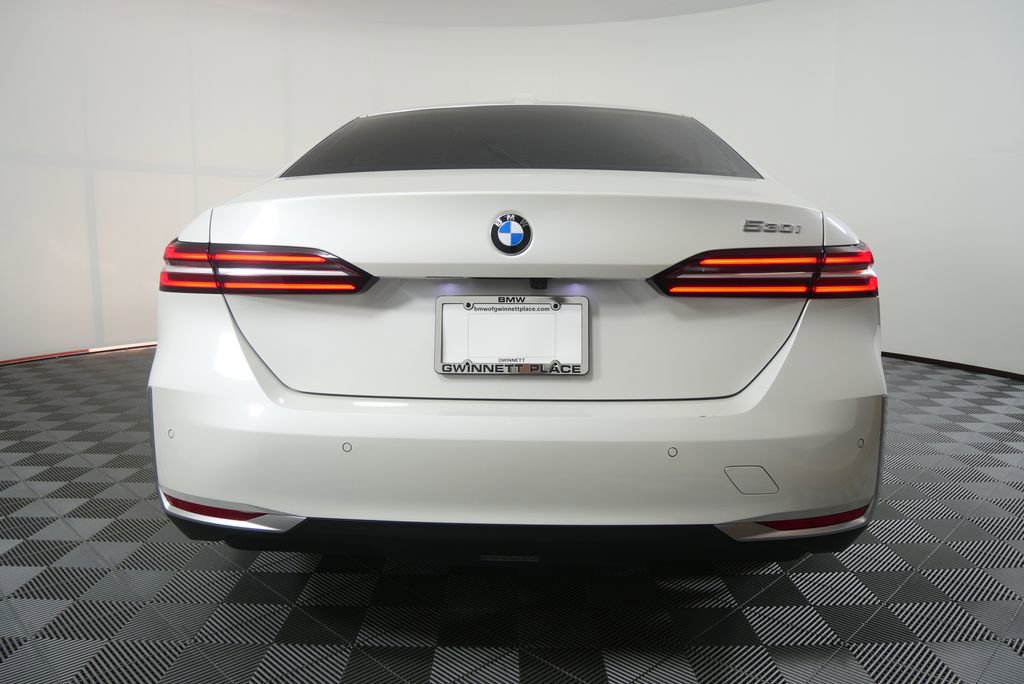 Used 2025 BMW 530i RWD image 4