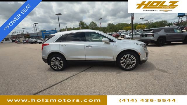 Certified 2017 Cadillac XT5 Premium Luxury w/ LPO, Wheel Lock Package AWD/4WD image 9