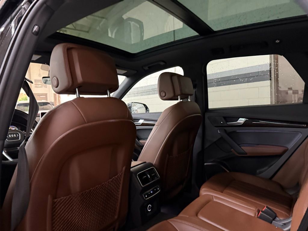 Used 2018 Audi Q5 2.0T Premium Plus w/ Premium Plus Package image 16
