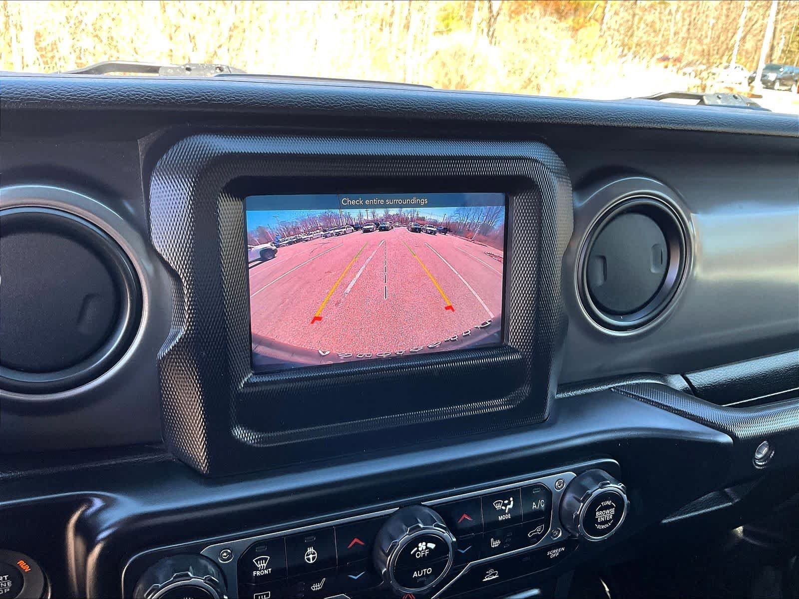 Used 2023 Jeep Wrangler Unlimited w/ Cold Weather Group AWD/4WD image 19