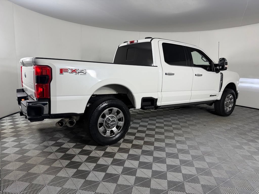 Used 2023 Ford F350 Lariat w/ Lariat Ultimate Package AWD/4WD image 8