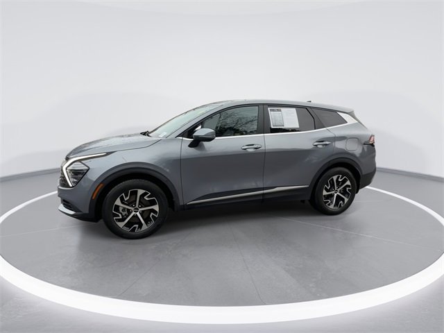 Used 2024 Kia Sportage EX image 4