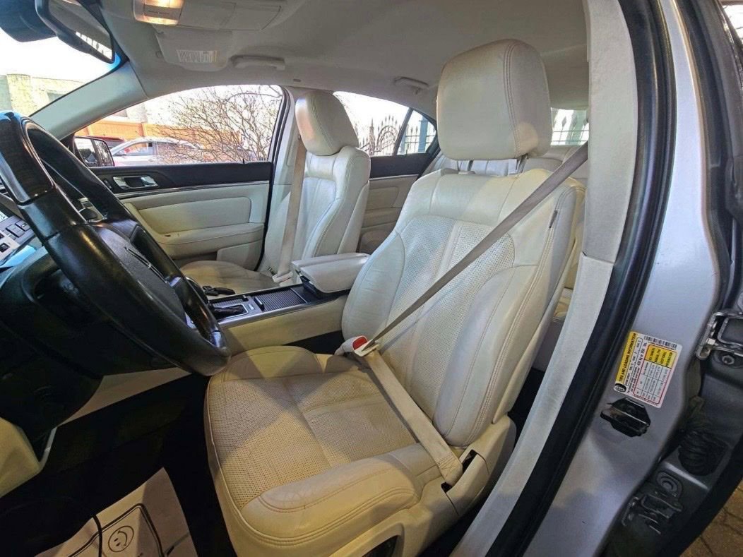 Used 2012 Lincoln MKS image 6