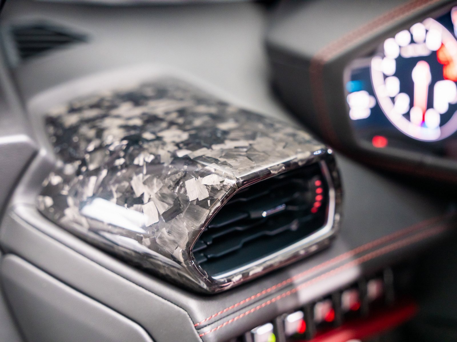 Used 2015 Lamborghini Huracan LP 610-4 image 45