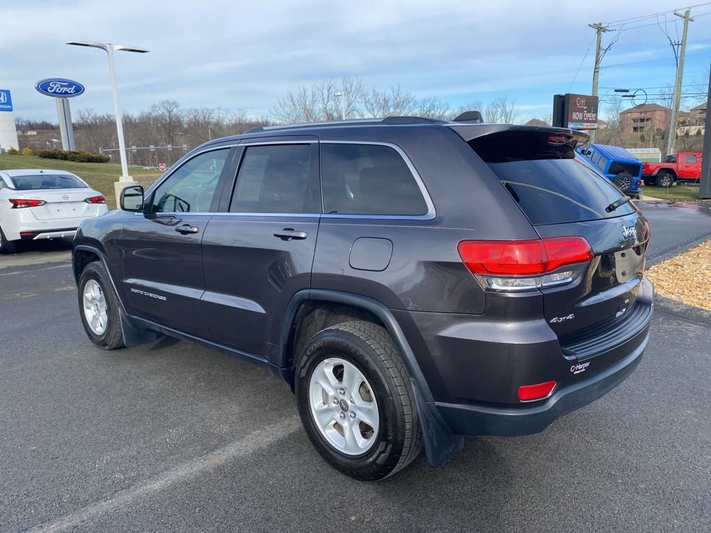Certified 2016 Jeep Grand Cherokee Laredo w/ Quick Order Package 23E image 5