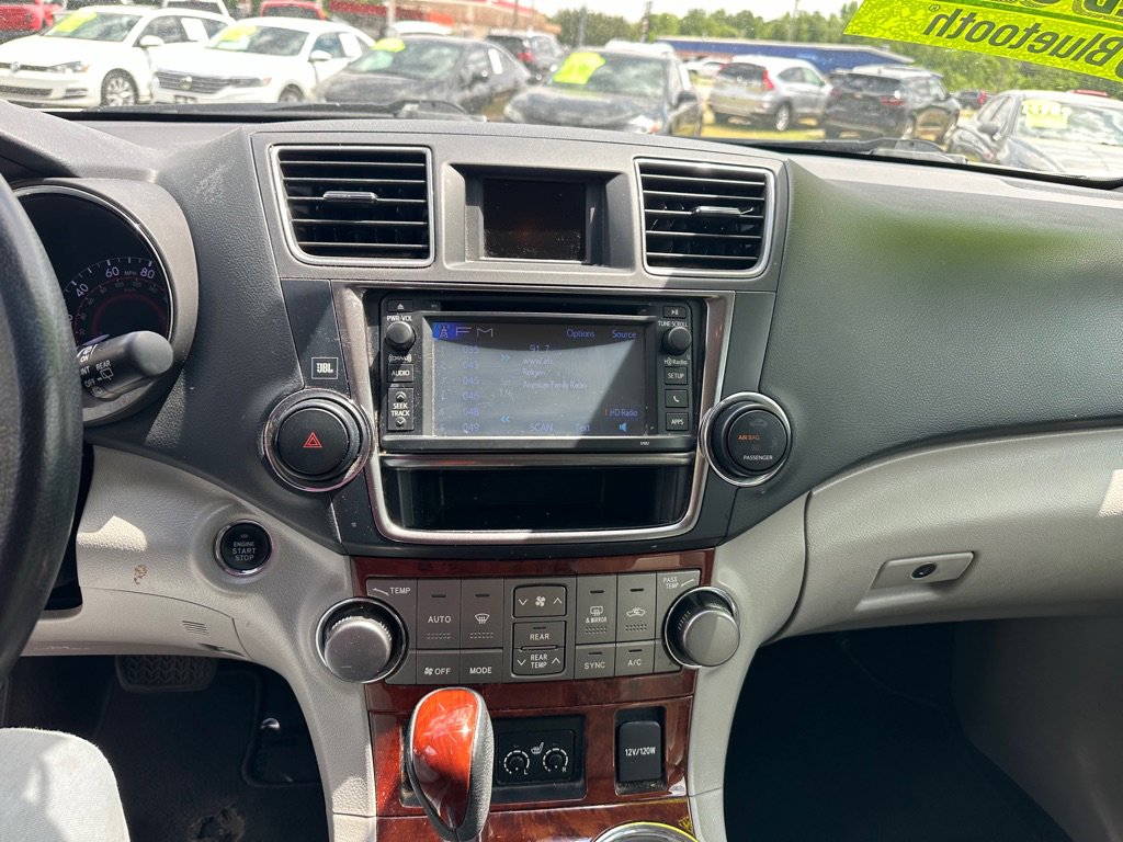Used 2013 Toyota Highlander Limited FWD image 15