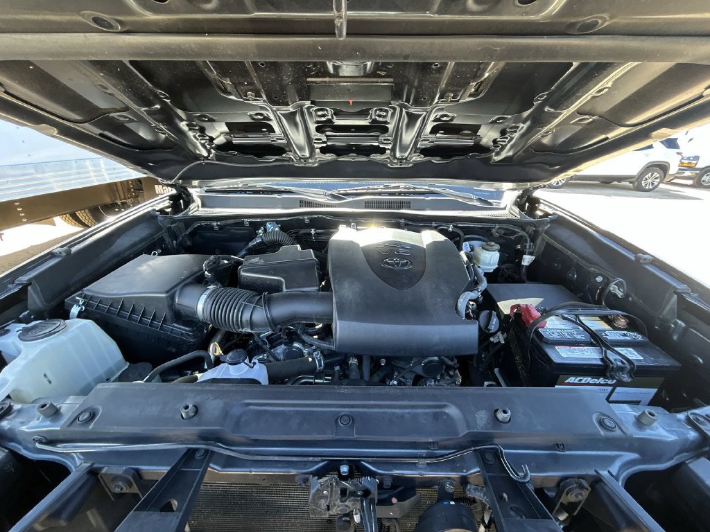 Used 2022 Toyota Tacoma TRD Sport w/ Technology Package RWD image 35