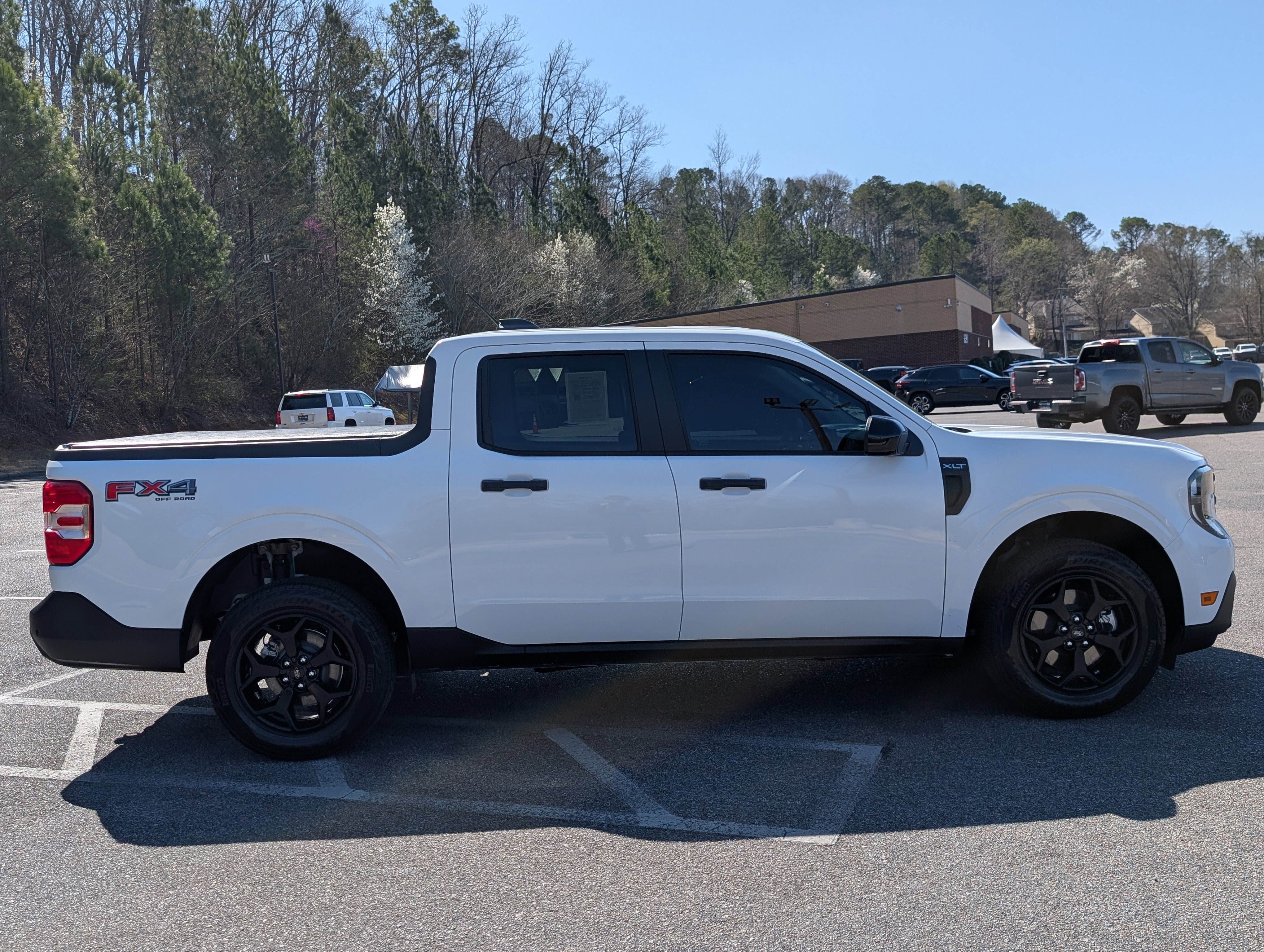 Used 2025 Ford Maverick XLT w/ XLT Luxury Package image 10