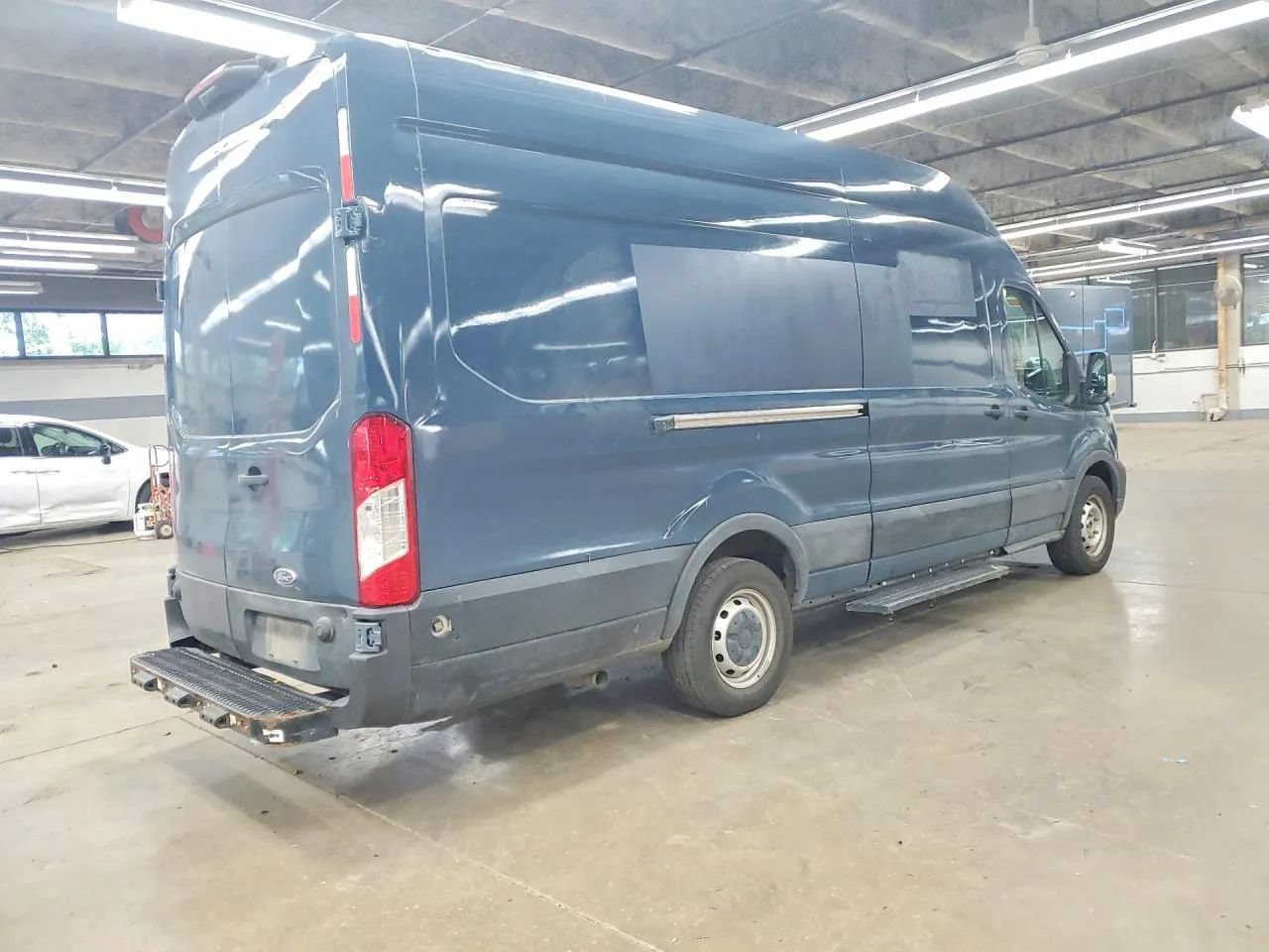 Used 2020 Ford Transit 250 148 High Roof Extended RWD image 2