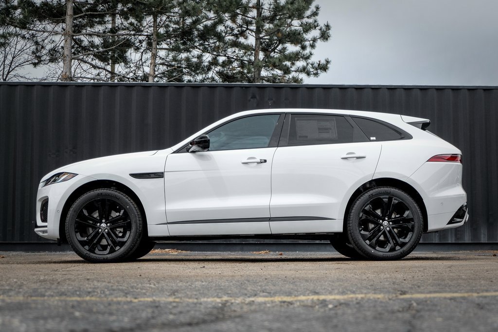 New 2026 Jaguar F-PACE R-Dynamic S image 3