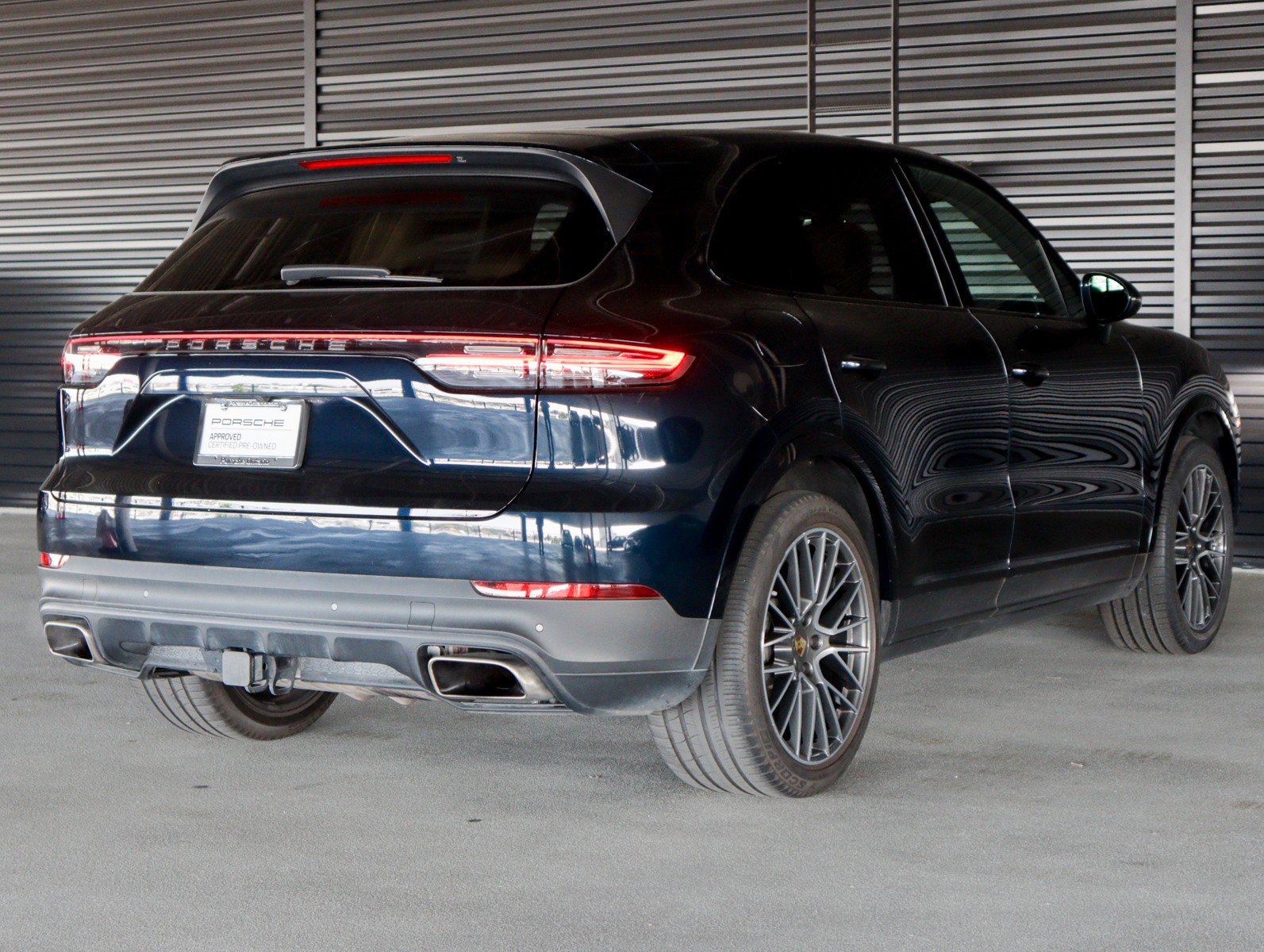 Certified 2023 Porsche Cayenne AWD/4WD image 10